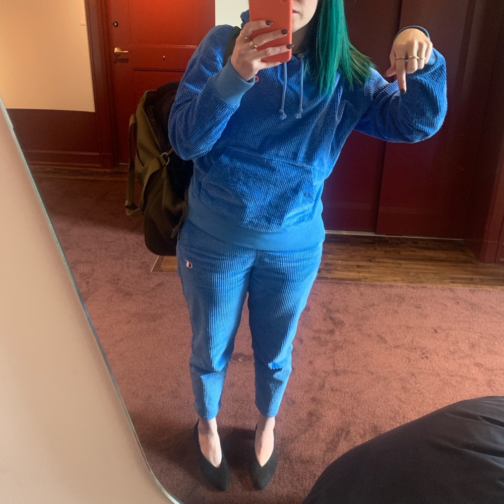 Champion x UO sky blue corduroy sweatsuit - Picture 2 of 11